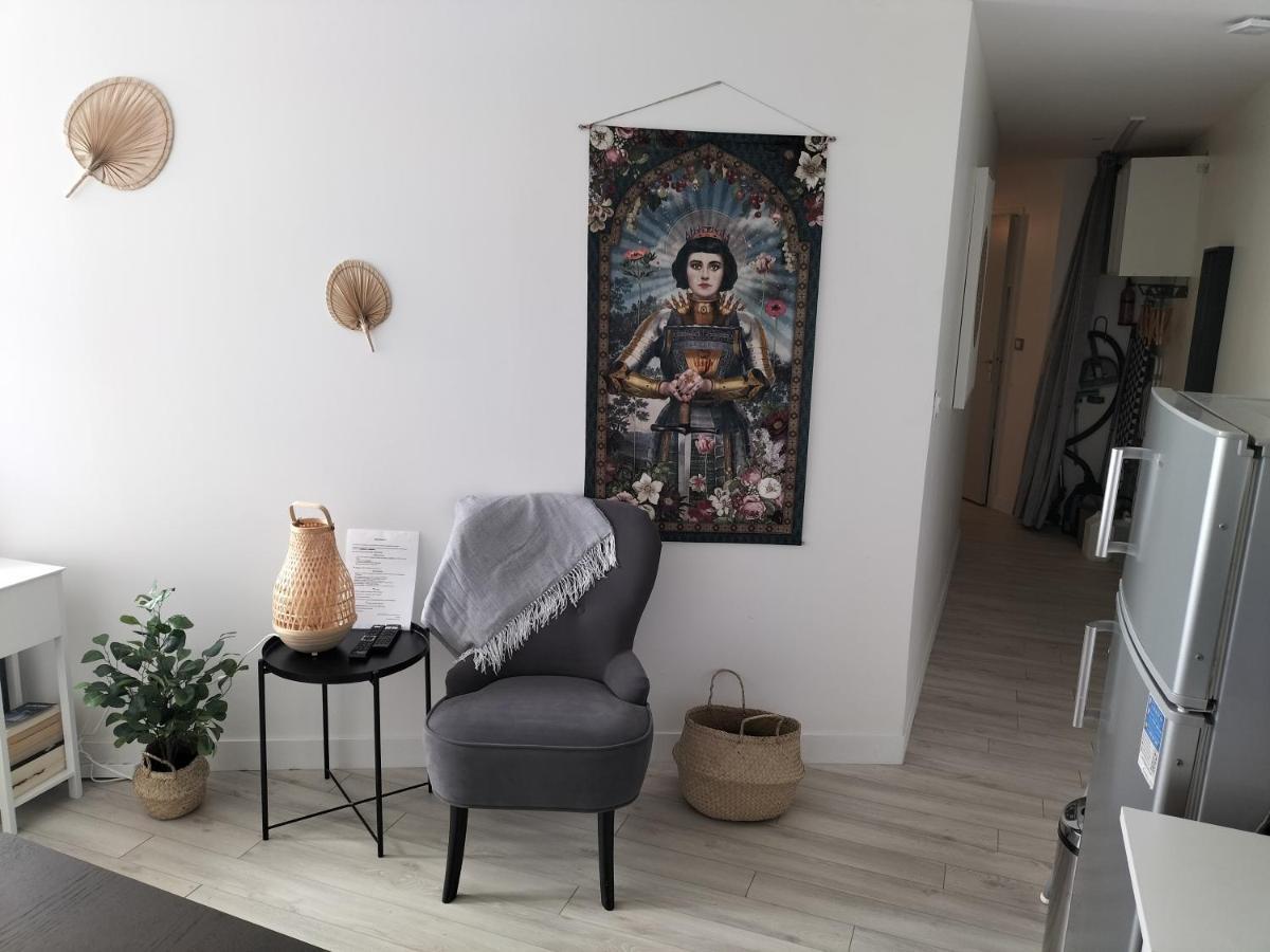 Orleans Hypercentre Articles Fitness Et Bebe Apartment Exterior photo